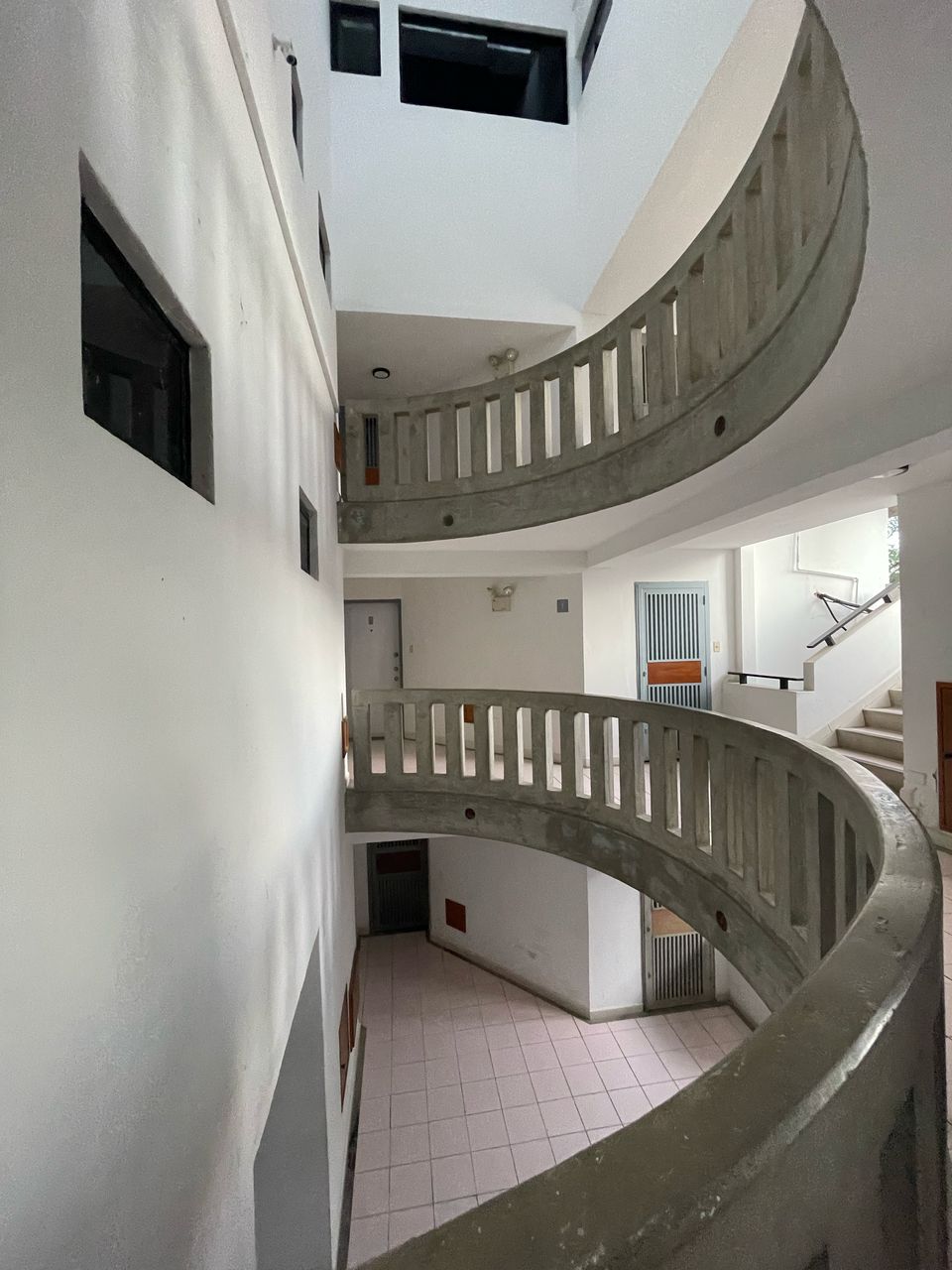 Apartamento en Av. Jóvito Villalba 